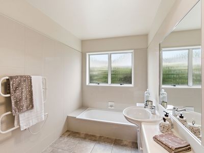 2 / 60 Lancewood Drive, Halswell