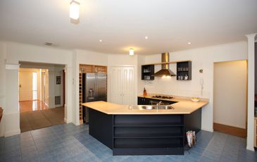 63 Fieldstone Boulevard, Beaconsfield