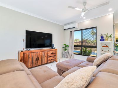 67 Inverway Circuit, Farrar