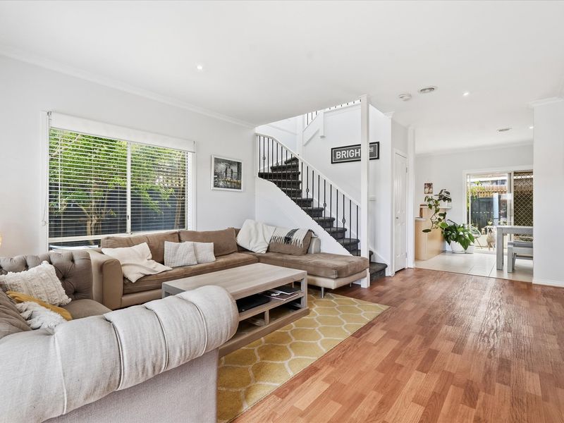 1 / 5 HOSKEN STREET, Altona Meadows