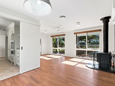 2 Rebecca Drive, Sale