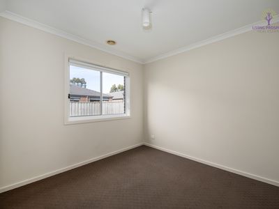 10 Myoora Street, Werribee