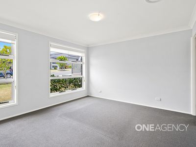 42 Bottlebrush Drive, Calderwood