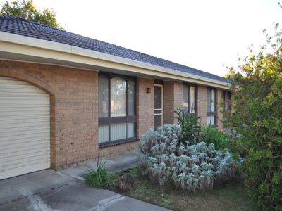 2 / 691 Lavis Street, East Albury