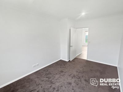 36 Sea Crescent, Dubbo