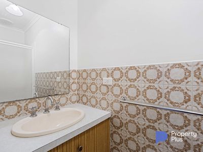 1 / 32 Powells Avenue, , Strathdale