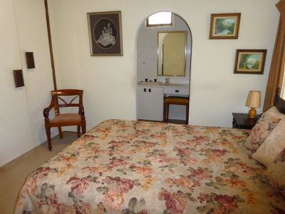 550 Telegraph Rd, Seymour