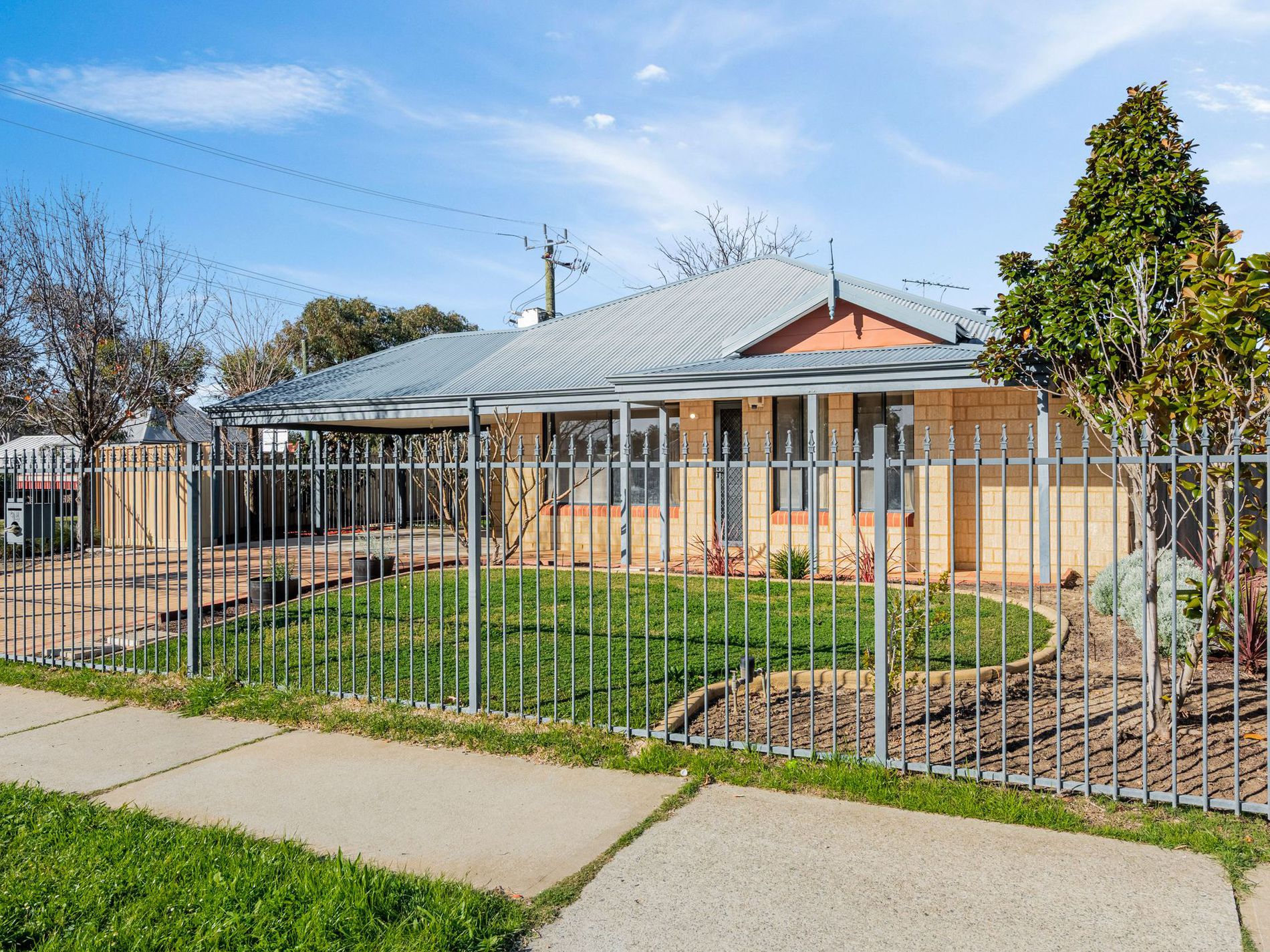 94 Sayer Street, Midland