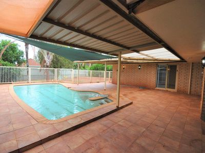 6 Klondyke Place, Newman