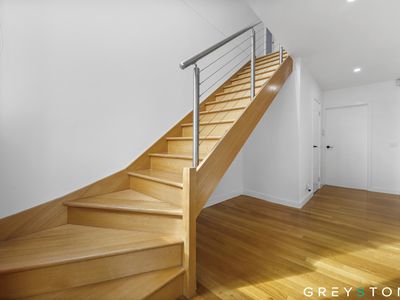 5 / 5-6 Chelsworth Place, Caroline Springs