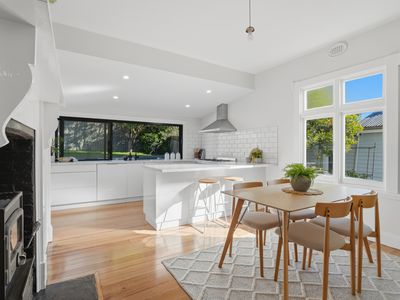 12 Leslie Place, South Launceston