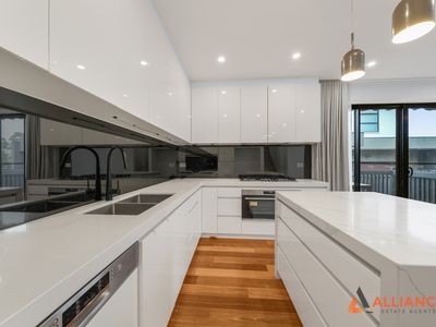 1 / 30 Ashford Street, Templestowe Lower