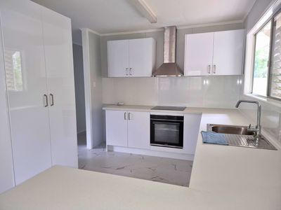 4 Yeates Crescent, Dysart