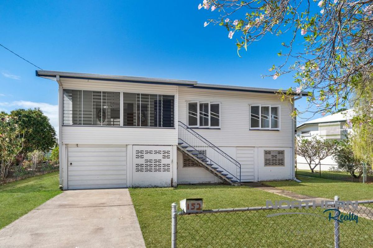 Classic Currajong Living on 809m²
