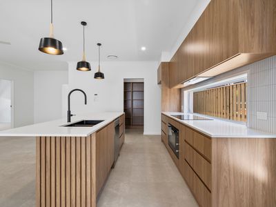 22 Garnet Court, Chambers Flat