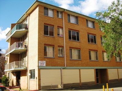 27 / 3 Riverpark Drive, Liverpool