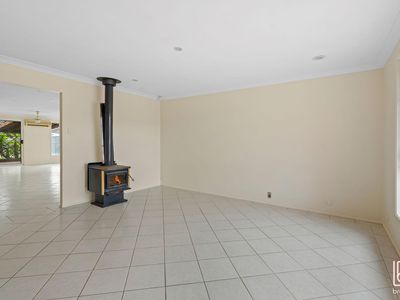 28 Kite Cres, Hamlyn Terrace
