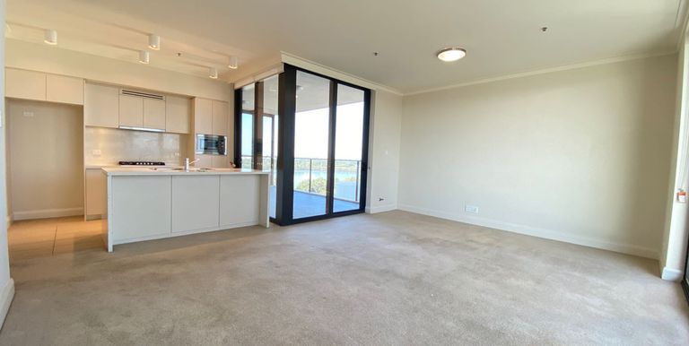 808 / 46 Walker Street, Rhodes