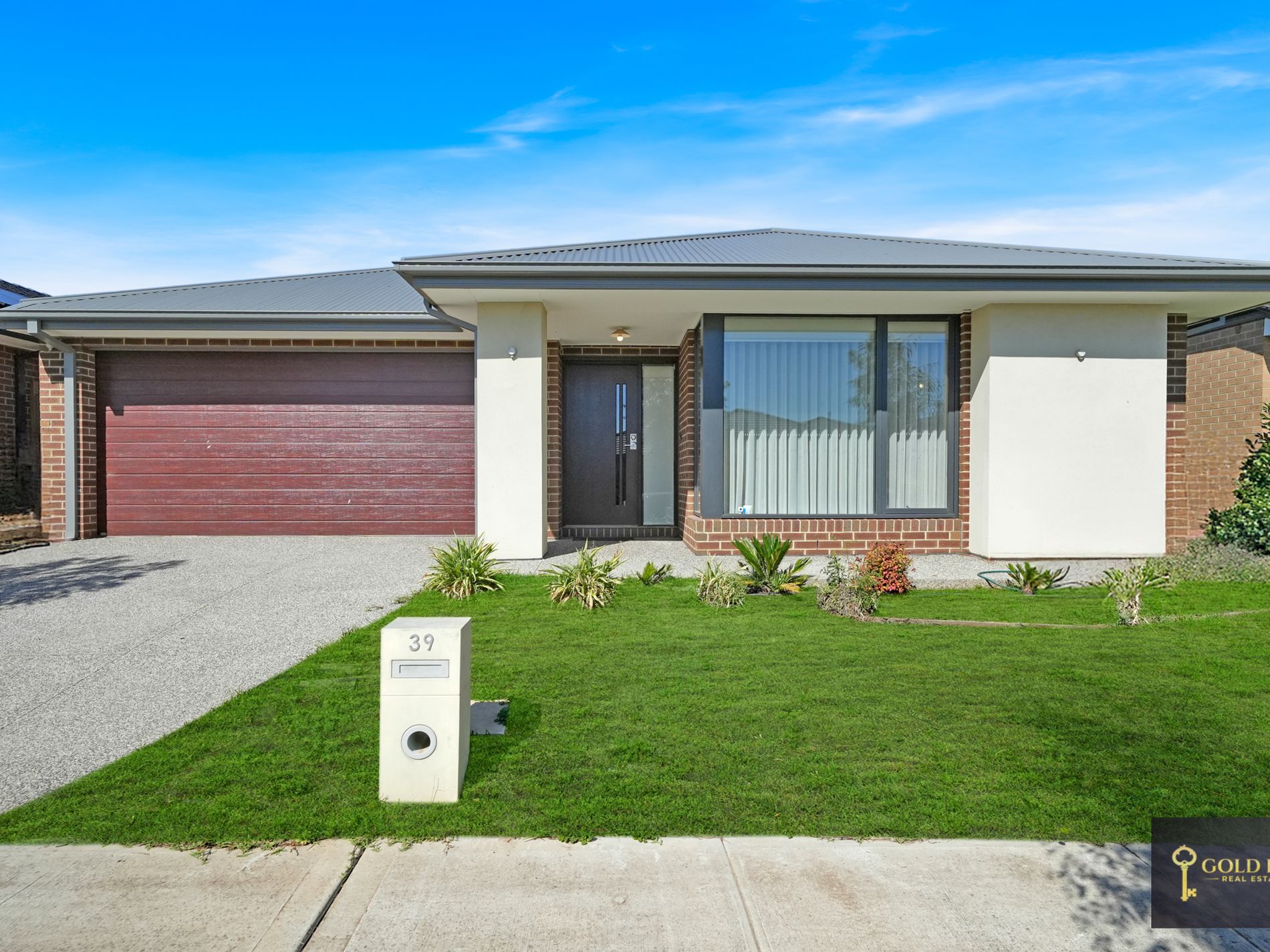 39 Kangaroo Crescent, Aintree