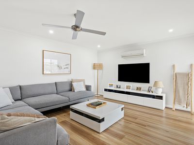2 Sawtell Street, Albion Park