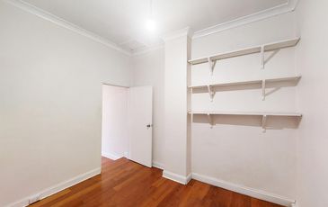 22 Henderson Road, Alexandria