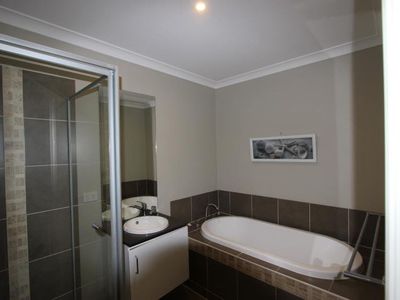 18 Grenache Drive, Waurn Ponds