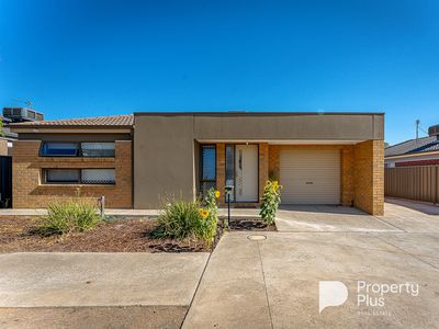 4 / 10 CECIL STREET, North Bendigo