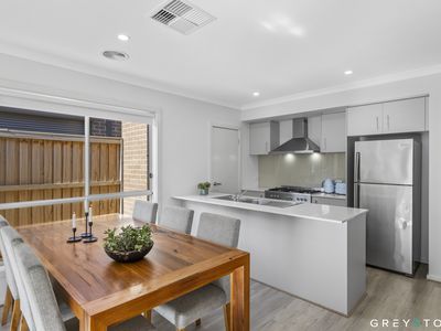 124 Sinclairs Road, Deanside