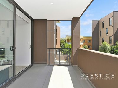 A105 / 40-42 Loftus Crescent, Homebush