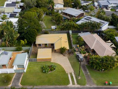 6 McNab Avenue, Tewantin