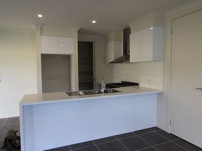 1A Mack Court, Belmont