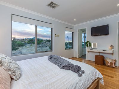 40 Seaside Avenue, Yanchep