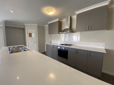 22 Geographe Bay Pass, Secret Harbour
