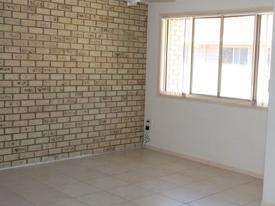 4 / 33 King Street, Urangan