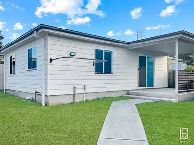 70a Manoa Road, Halekulani