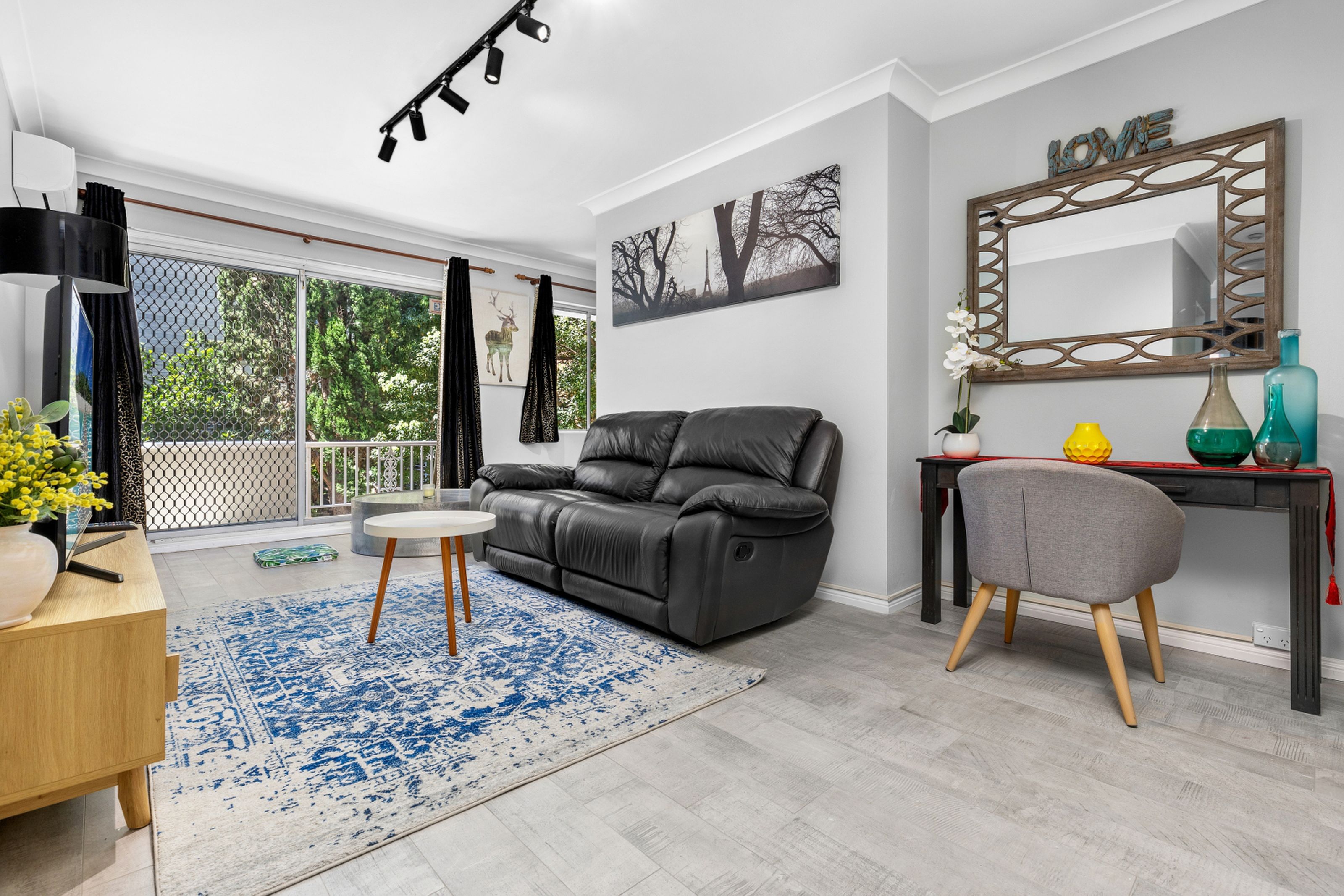 1 / 19A-19B Martin Place, MORTDALE