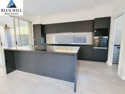 7 Wedgetail Avenue, Austral