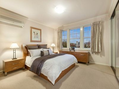 1025 Malvern Road, Toorak