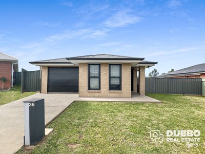 36 Violet Circuit, Dubbo