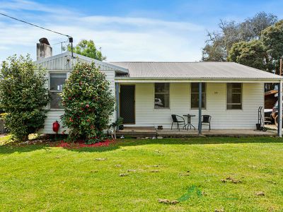 39 Valley Avenue, Mount Beauty