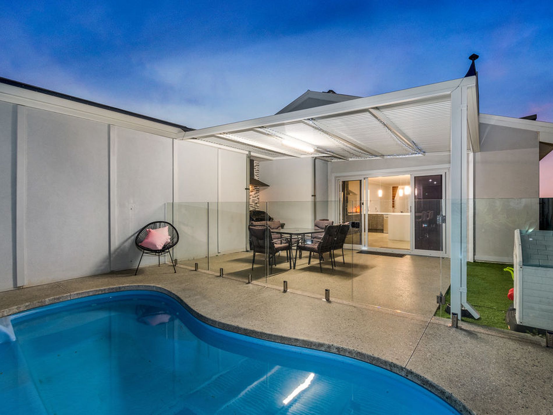 16 Tinsel Street, Yanchep