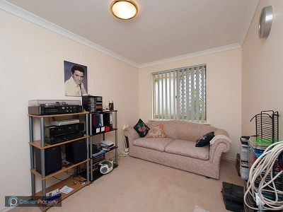 2 / 27 Justinian St, Palmyra