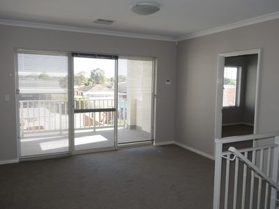 5/22 Moreing Street, Ascot