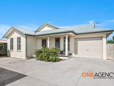 2 / 21 Deakin Street, Oak Flats