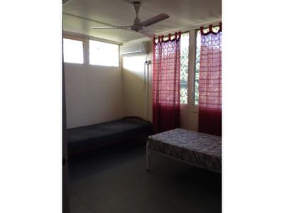 15  Boundary , Cooktown