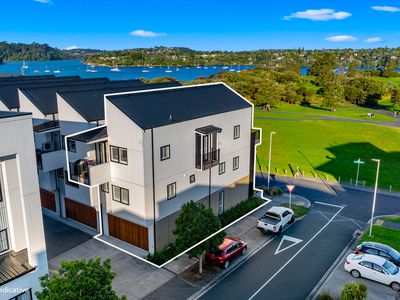 22 Catalina Bay Drive, Hobsonville