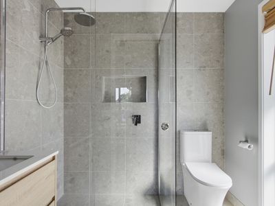 190 Dawson Street, Sale