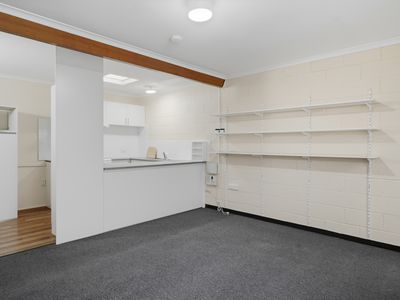 3 / 39 Sorell Street, George Town