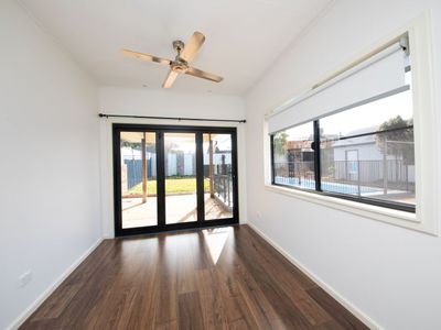2 Hutchins Avenue, Dubbo