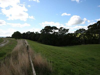 226 Hursts Road, Lileah